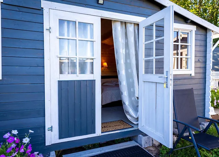 Проживание в семье Prangli kodumajutus Idaotsa