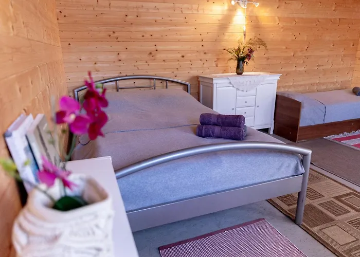 Prangli kodumajutus Idaotsa