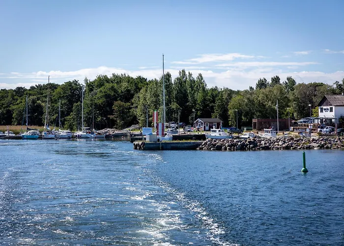 Проживание в семье Prangli kodumajutus *